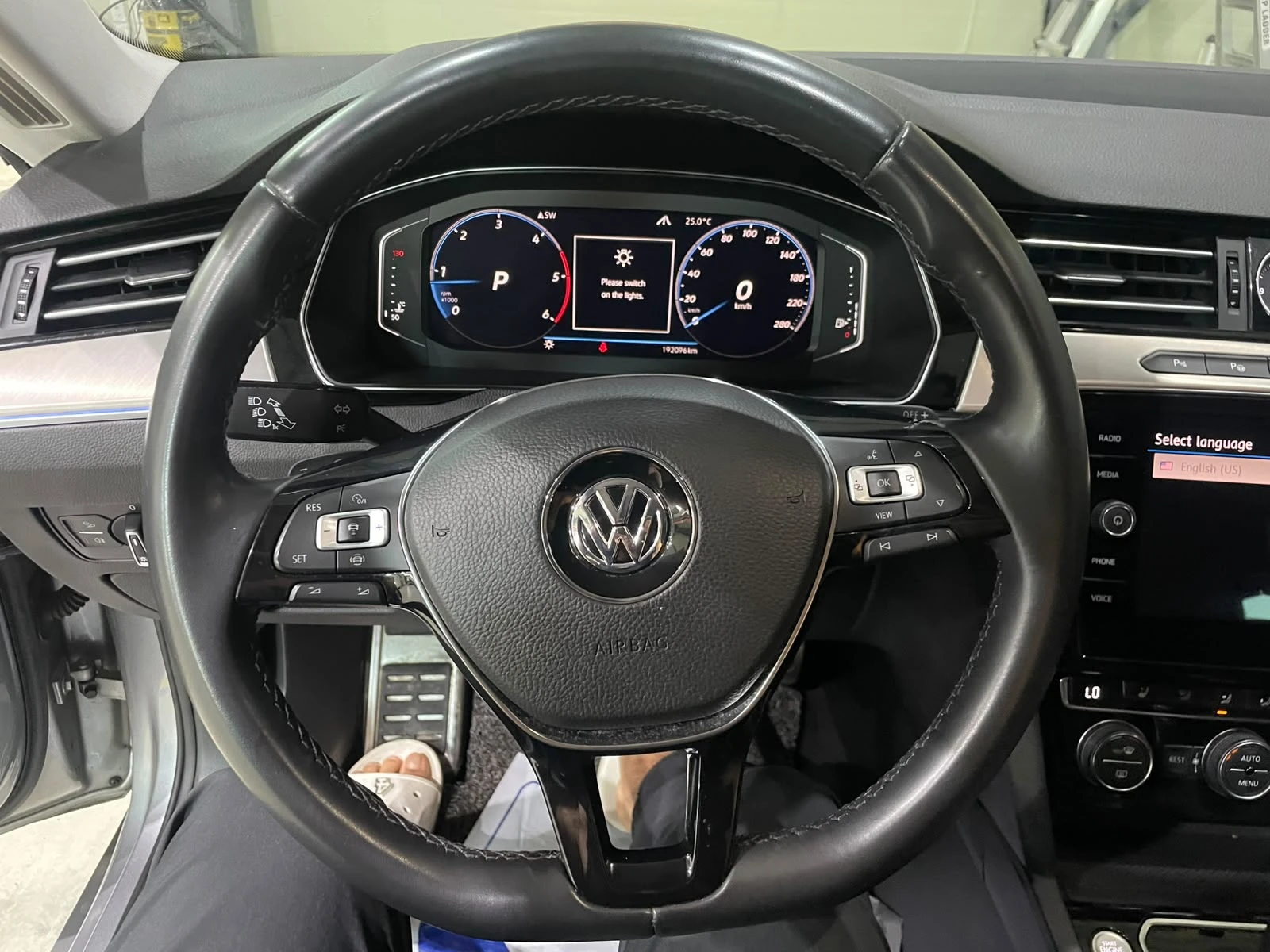 VW Arteon 2.0 TDI ! Premium !, снимка 12 - Автомобили и джипове - 55704084