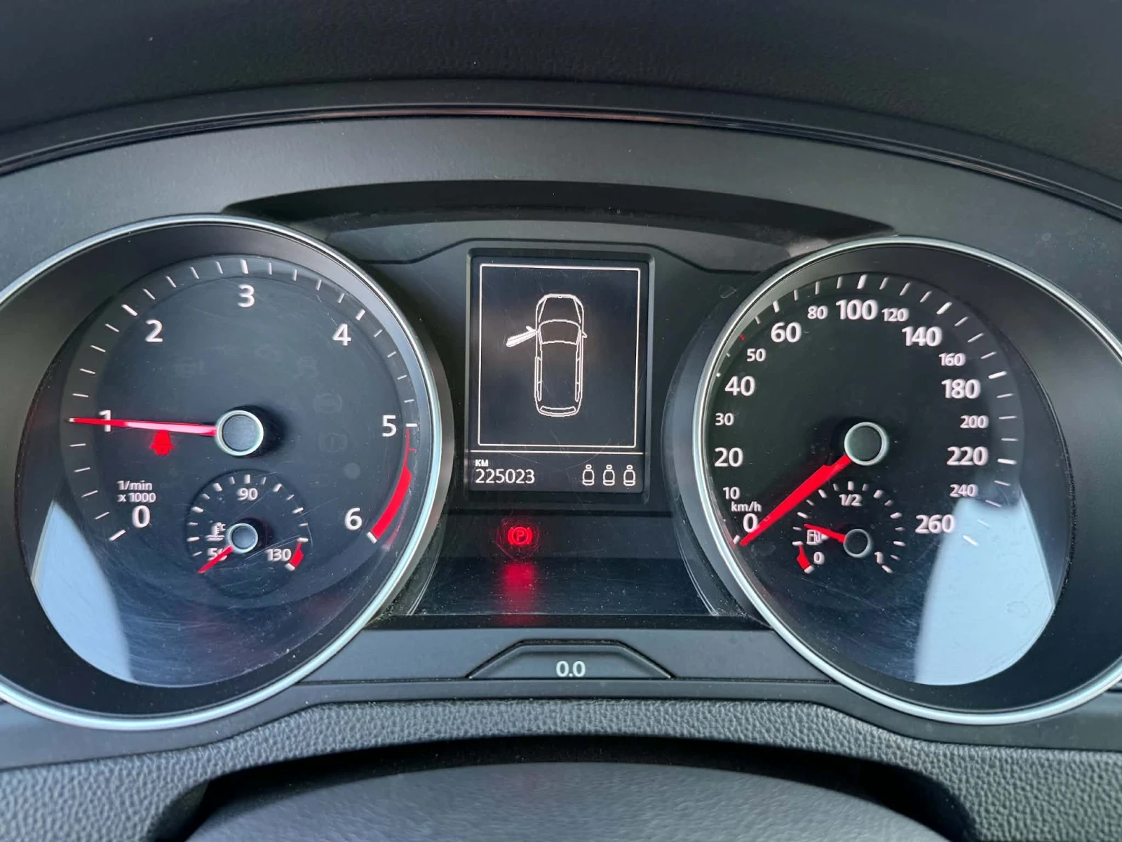 VW Passat, снимка 13 - Автомобили и джипове - 56247635