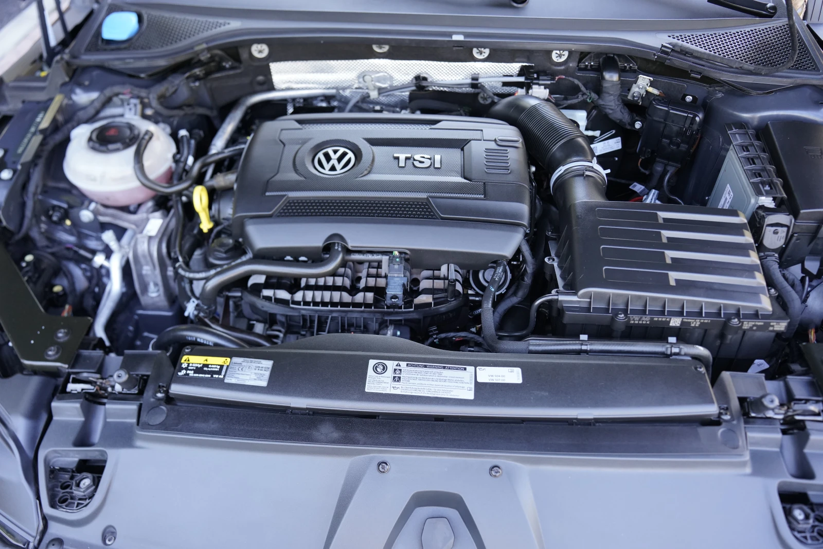 VW Arteon 2.0 TSI 4Motion R Line, снимка 15 - Автомобили и джипове - 56270298