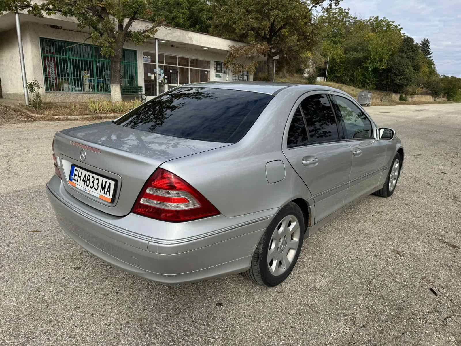 Mercedes-Benz C 200 KOMPRESSOR - AUTOMATIC - FACELIFT, снимка 4 - Автомобили и джипове - 56546254