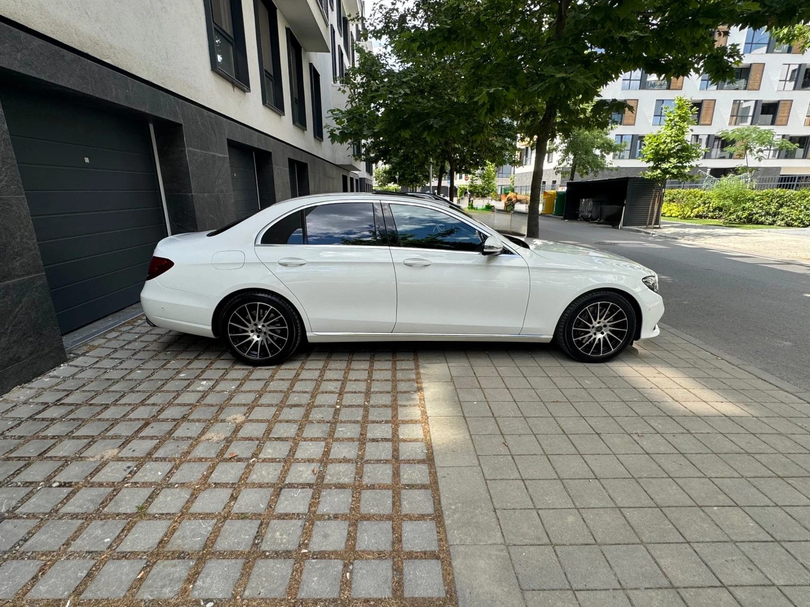 Mercedes-Benz E 350, снимка 4 - Автомобили и джипове - 56562354