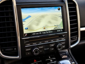 Porsche Cayenne 4.2 TDI/PANO/CAMERA, снимка 12