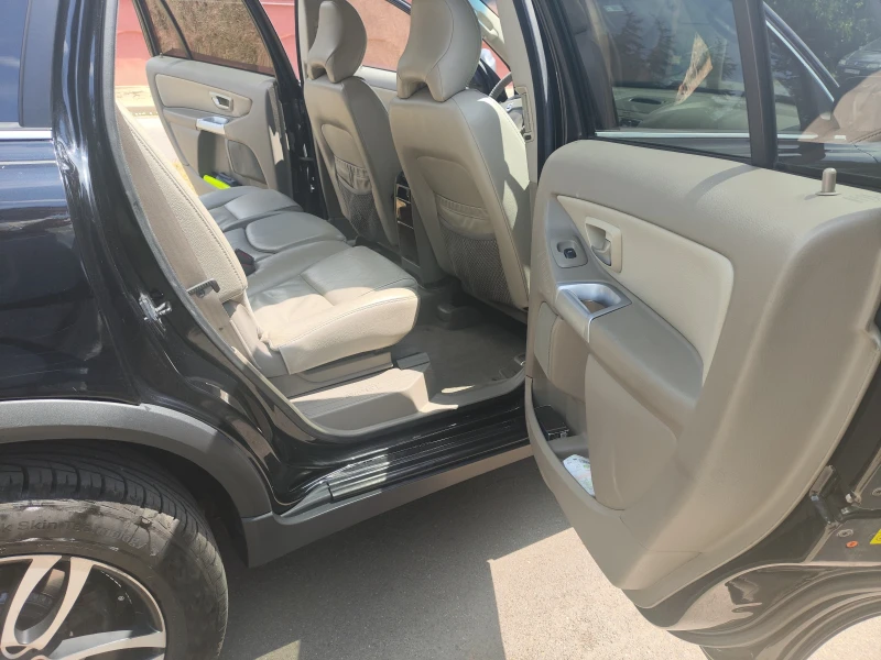 Volvo Xc90 2.5T, снимка 11 - Автомобили и джипове - 52081877