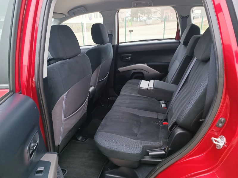 Mitsubishi Outlander 2.4i-170кс-ШВЕЙЦАРИЯ-РЪЧКА-4Х4, снимка 11 - Автомобили и джипове - 52815854