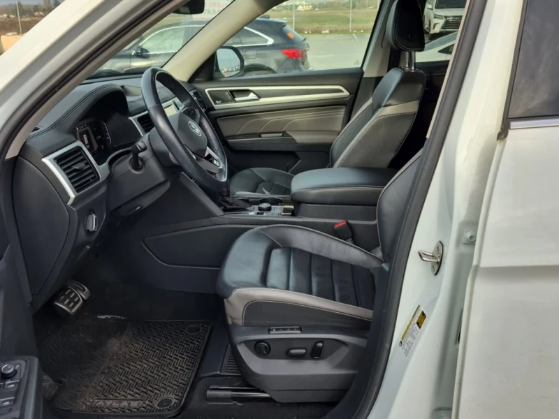 VW Atlas * EXECLINE * CARFAX * ЦЕНА ДО БГ, снимка 6 - Автомобили и джипове - 52938384