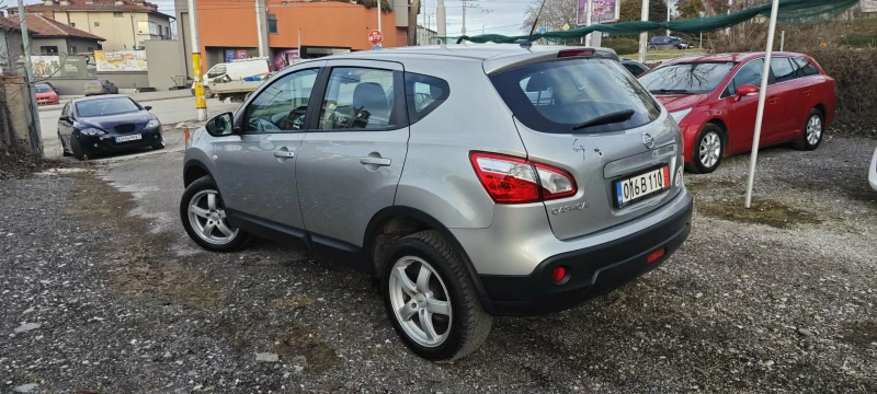 Nissan Qashqai 2.0 ШВЕЙЦАРИЯ , снимка 6 - Автомобили и джипове - 53263529