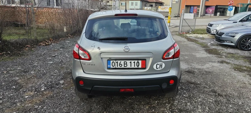 Nissan Qashqai 2.0 ШВЕЙЦАРИЯ , снимка 8 - Автомобили и джипове - 53263529