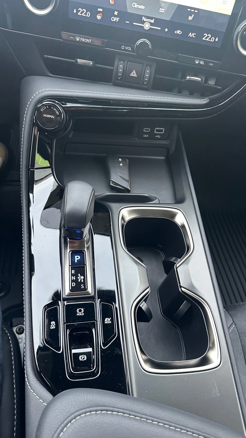 Lexus NX 350h в Гаранция, снимка 17 - Автомобили и джипове - 53386853