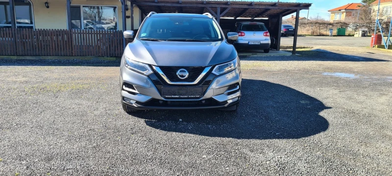 Nissan Qashqai 1.3 DIG-T, снимка 2 - Автомобили и джипове - 53536148