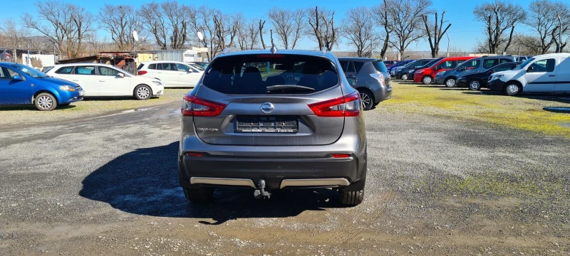 Nissan Qashqai 1.3 DIG-T, снимка 6 - Автомобили и джипове - 53536148