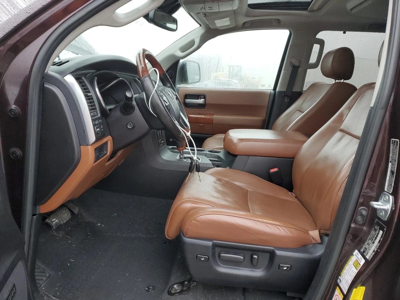Toyota Sequoia PLATINUM 5.7 Обдух* JBL* CarPlay* LED* Дистроник*  - изображение 7
