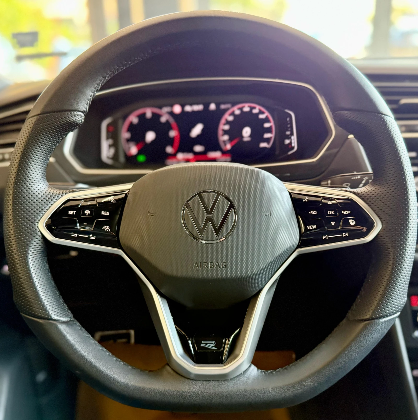 VW Tiguan R-Line* 4-Мotion* 2.0 TDI* Подгрев* Лизинг* Гаранц - изображение 10