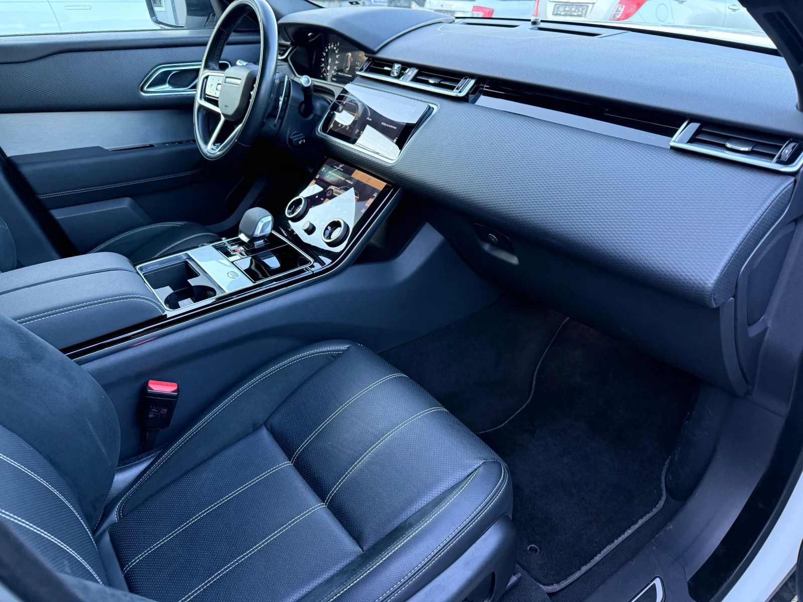 Land Rover Range Rover Velar 2.0d 204ps FACELIFT R-dynamic-2022g-22�. | Mobile.bg � ����������� 13