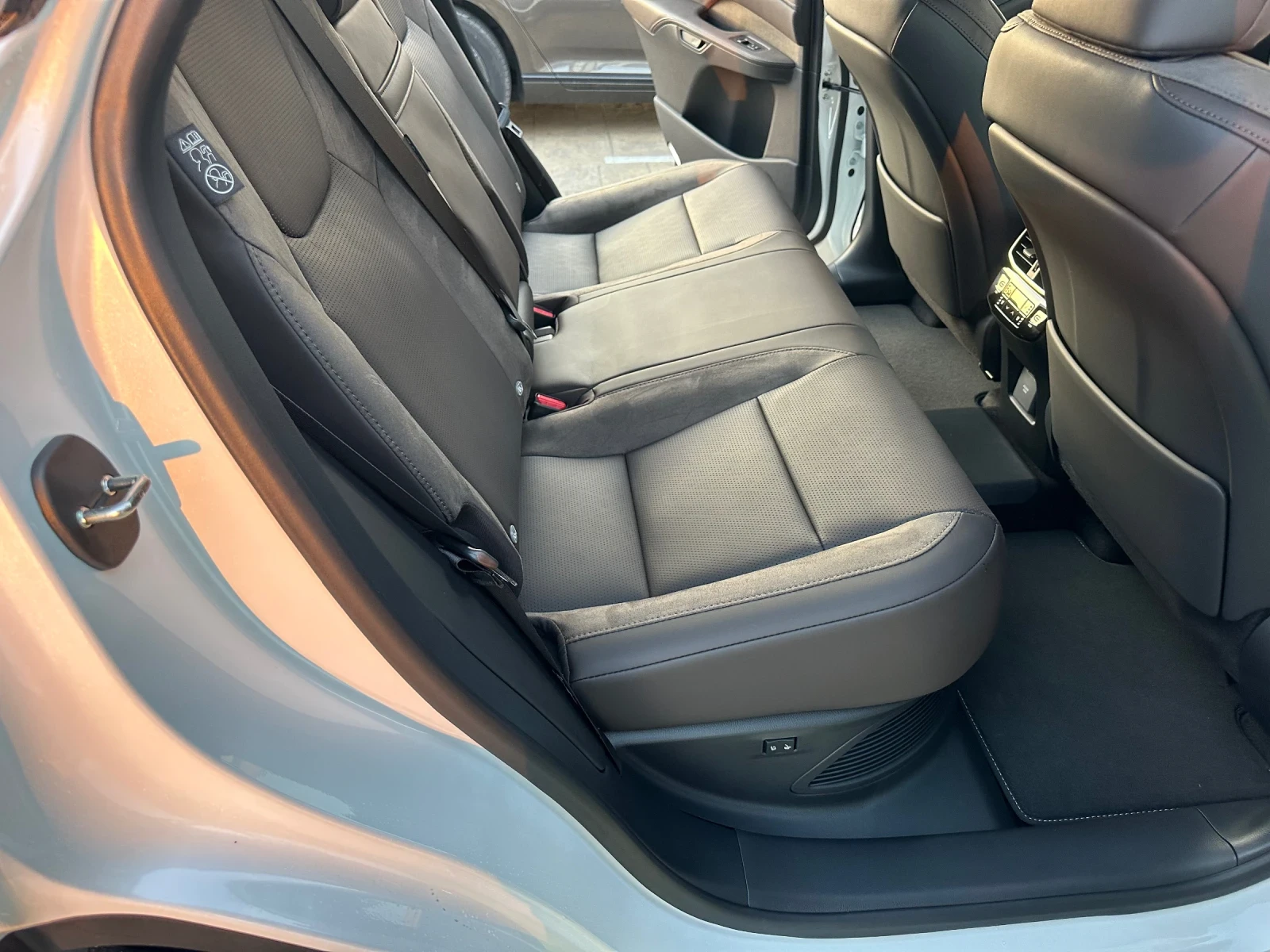 Lexus RX 450h plus Luxury - изображение 9