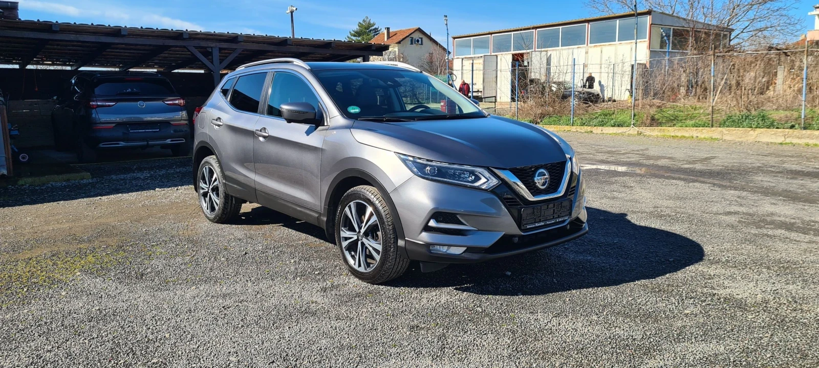 Nissan Qashqai 1.3 DIG-T - изображение 3