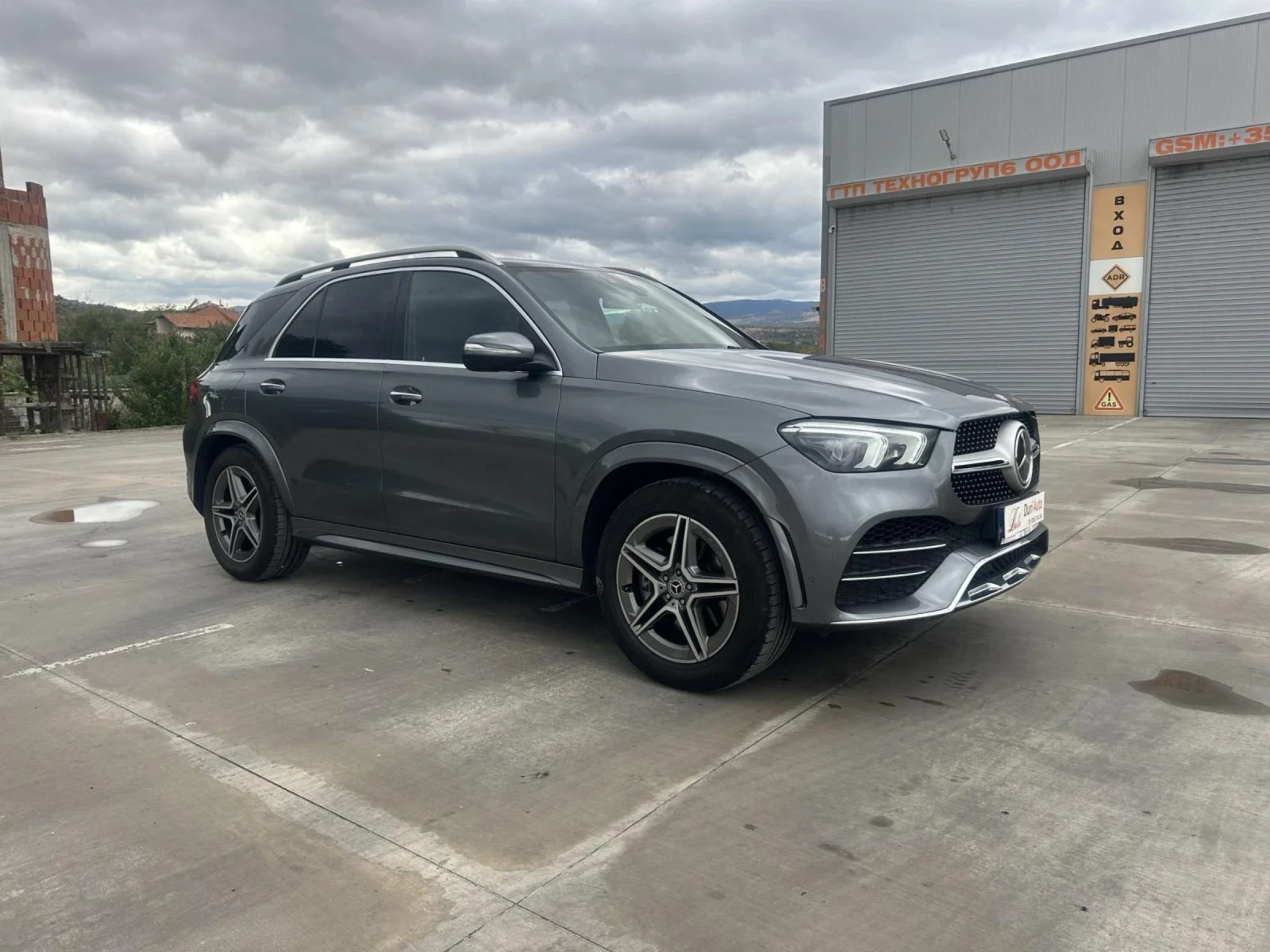 Mercedes-Benz GLE 350 AMG , снимка 2 - Автомобили и джипове - 53828925
