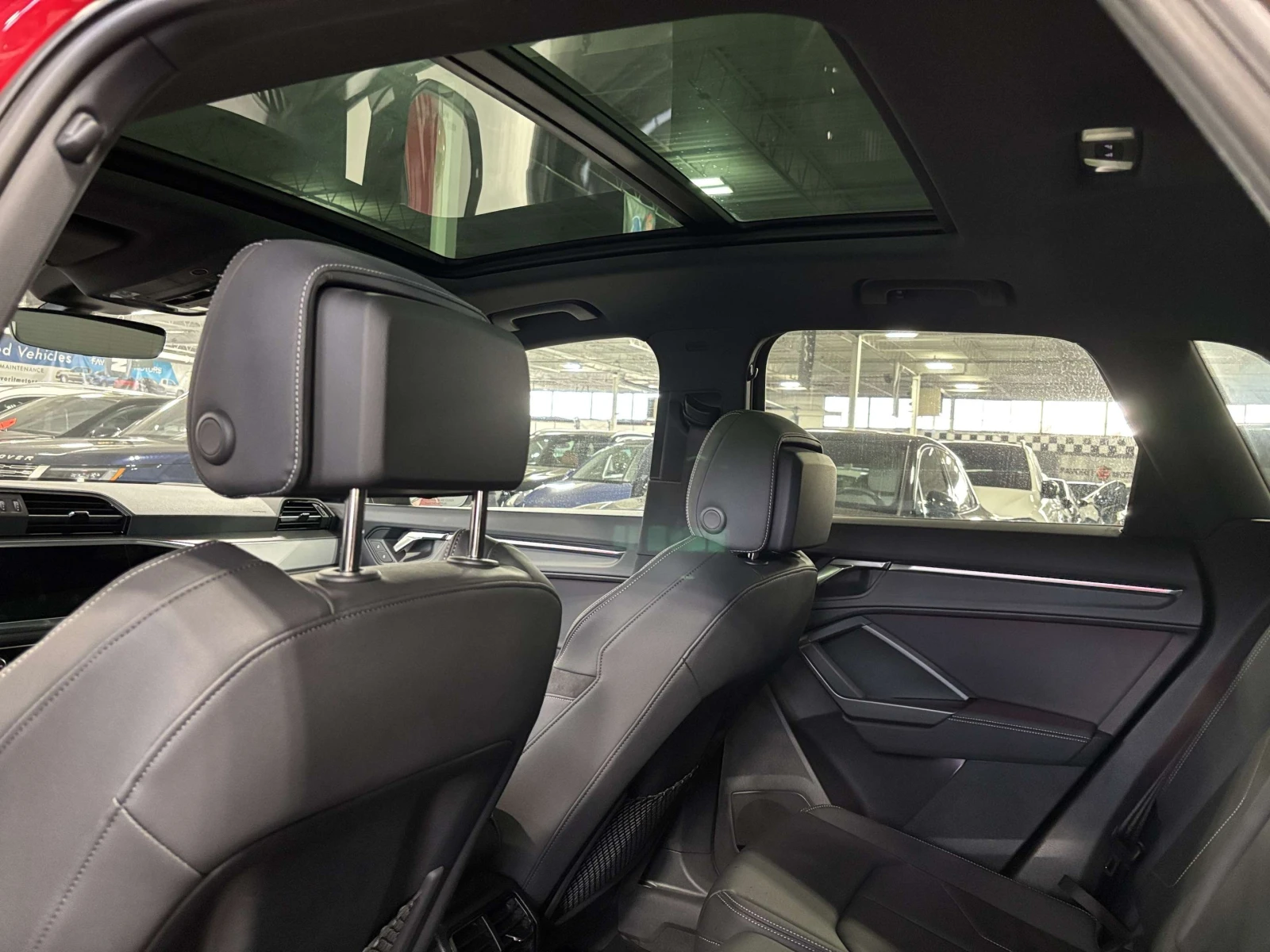 Audi Q3 Technik/360/ДИСТРОНИК/SONOS/ЦЕНА ДО БГ , снимка 9 - Автомобили и джипове - 54957135