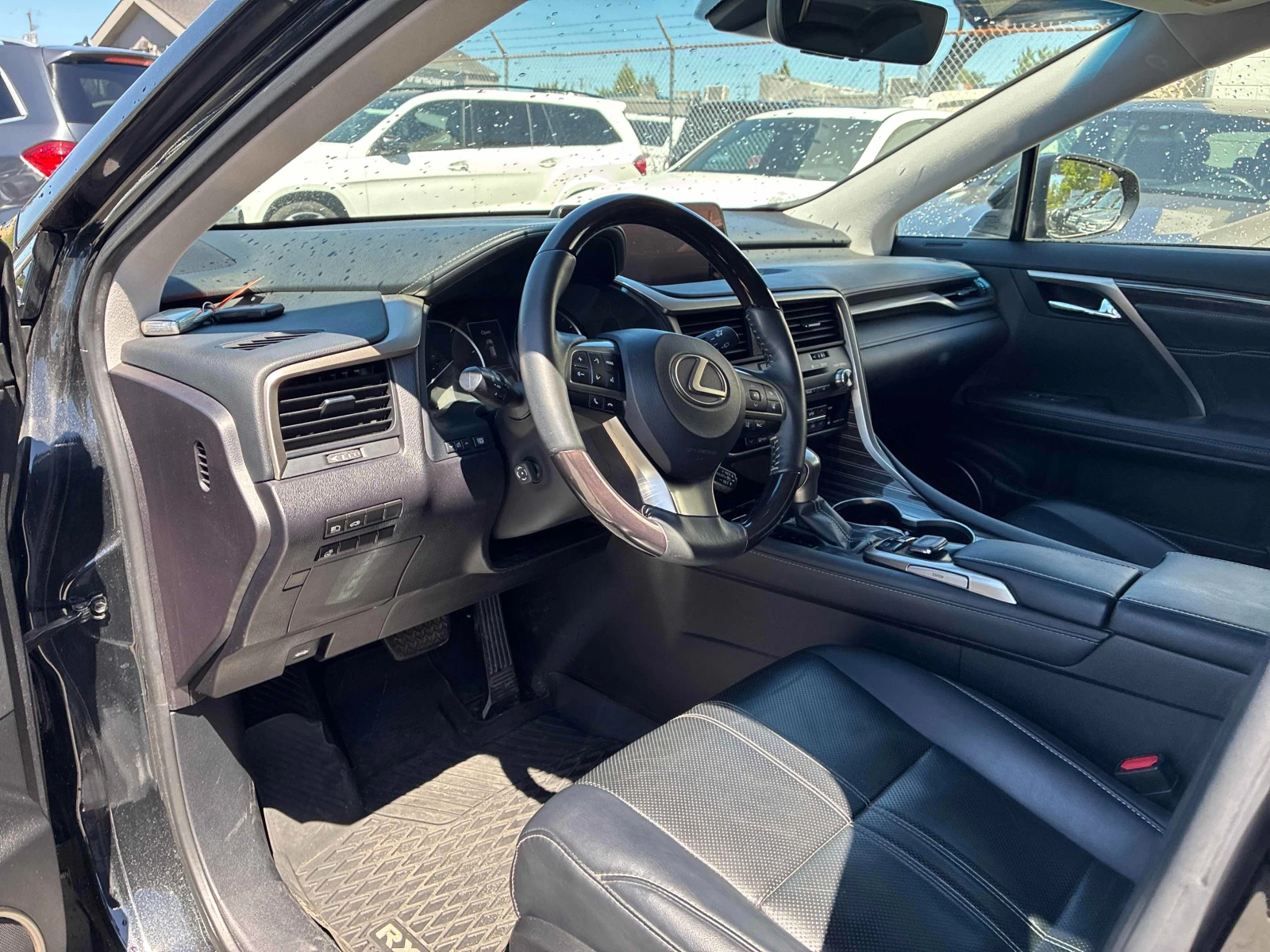 Lexus RX 350 AWD 4dr * CARFAX * АВТО КРЕДИТ * , снимка 6 - Автомобили и джипове - 54963779