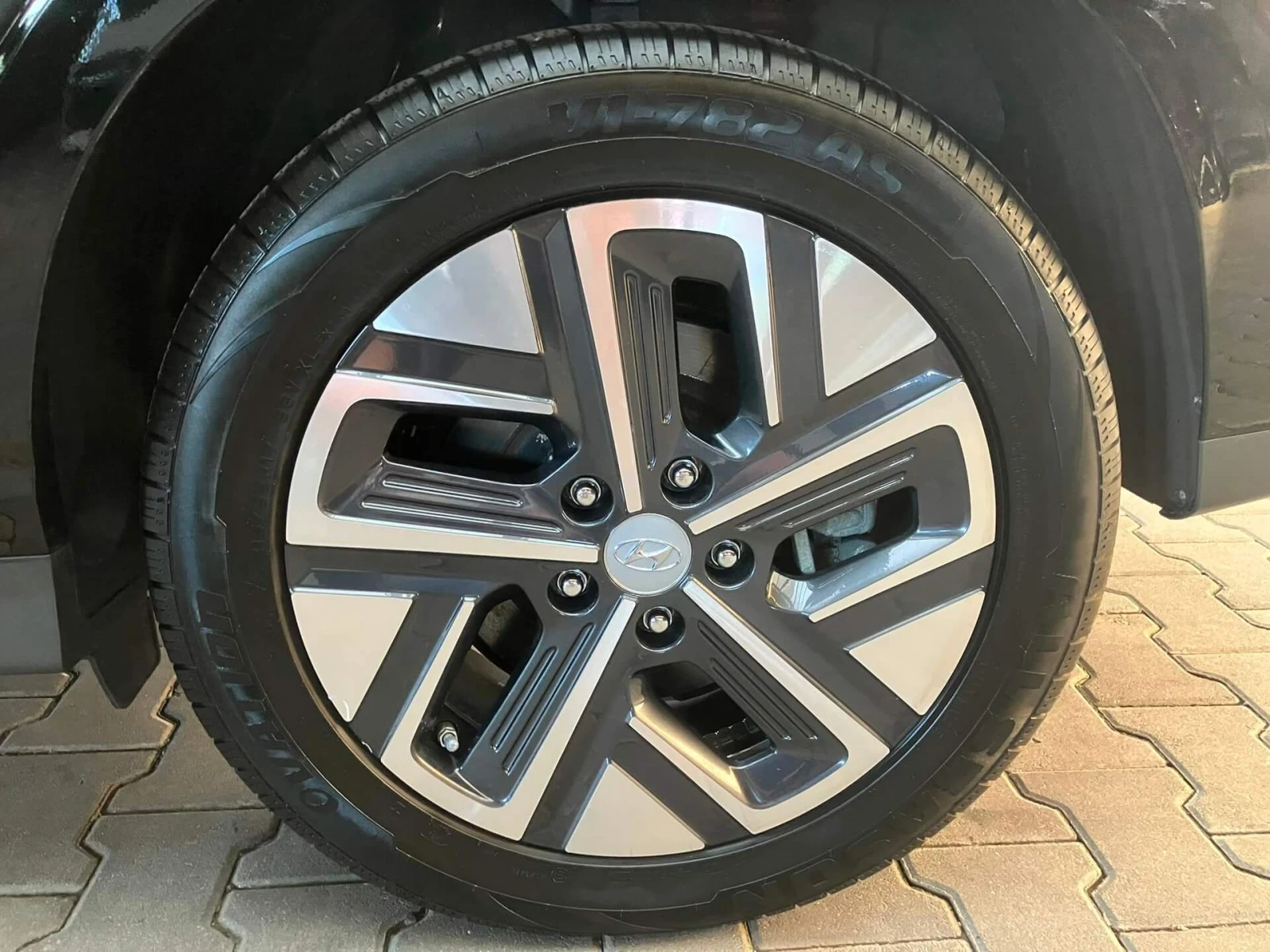 Hyundai Kona Long Range 67kWh/HuD/Krell Music/Подгрев/Камера, снимка 7 - Автомобили и джипове - 55459400