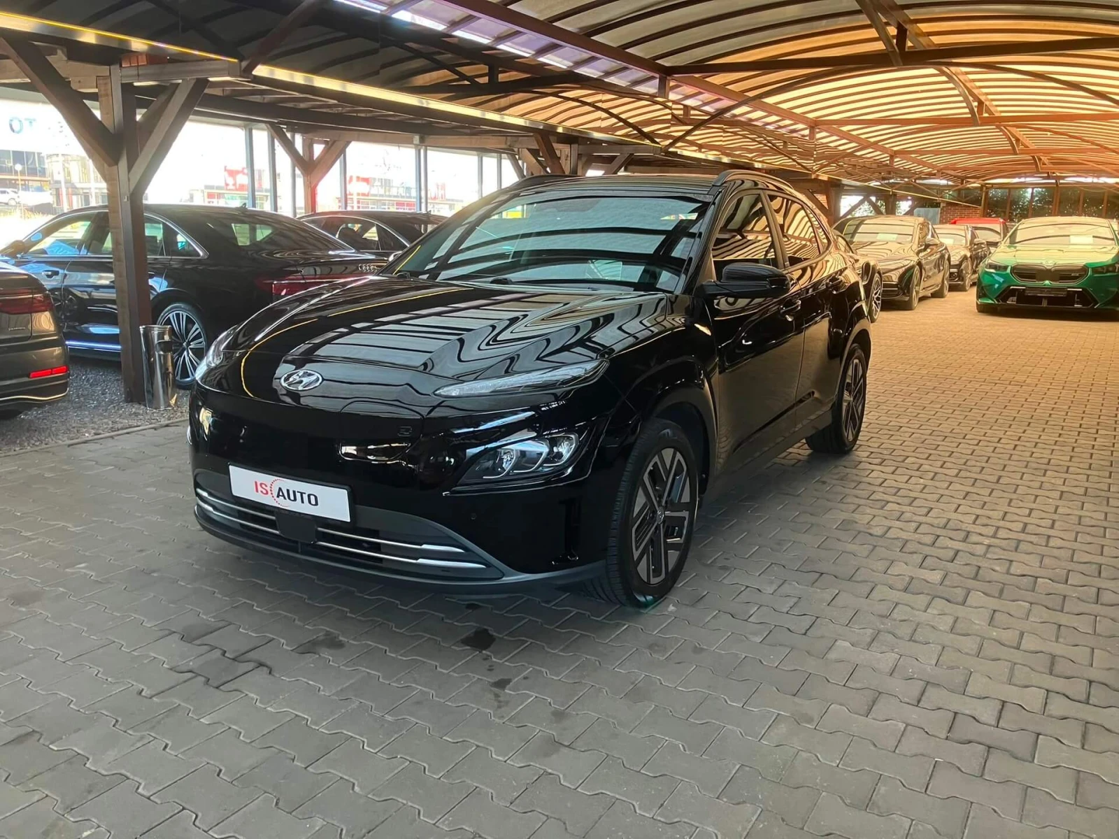 Hyundai Kona Long Range 67kWh/HuD/Krell Music/Подгрев/Камера, снимка 2 - Автомобили и джипове - 55459400