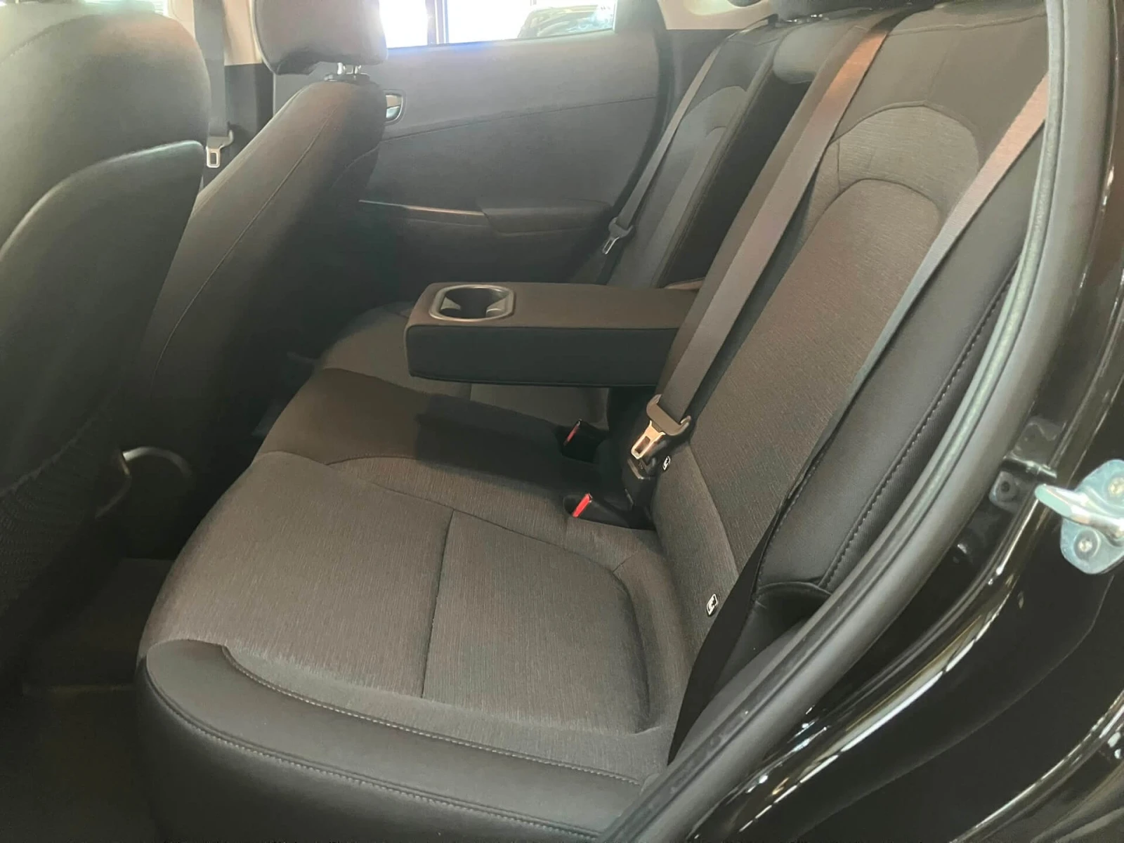 Hyundai Kona Long Range 67kWh/HuD/Krell Music/Подгрев/Камера, снимка 11 - Автомобили и джипове - 55459400