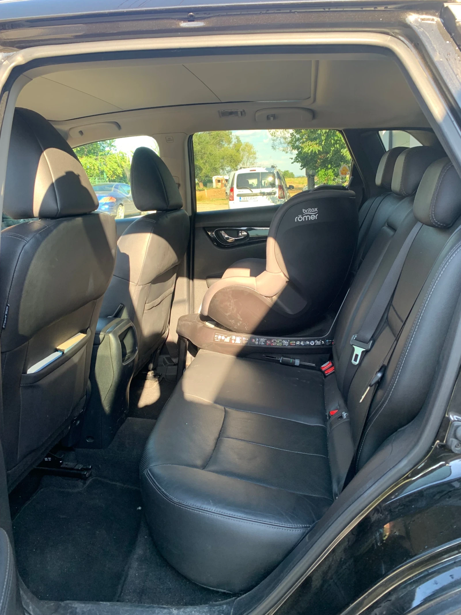 Nissan Qashqai, снимка 7 - Автомобили и джипове - 55513246