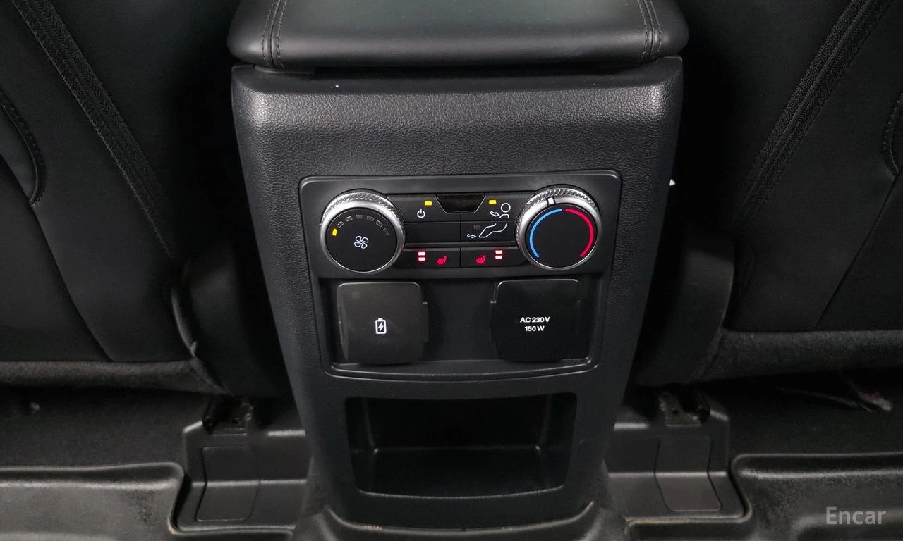 Ford Explorer 3.0 Platinum 4x4* DISTRONIC* МАСАЖ* 360* ОБДУХВАНЕ, снимка 15 - Автомобили и джипове - 55619052
