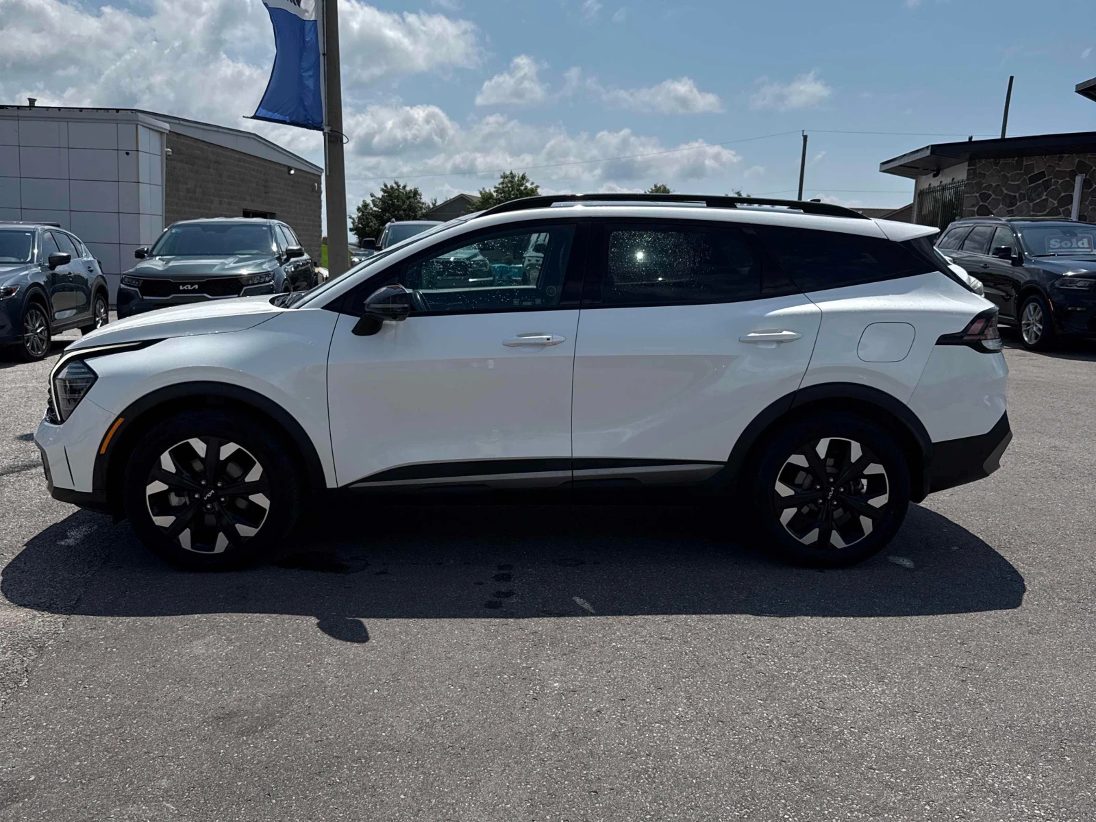 Kia Sportage * X Line Limited * CARFAX * ОПЦИЯ ЗА ФИНАНСИРАНЕ, снимка 2 - Автомобили и джипове - 55979861