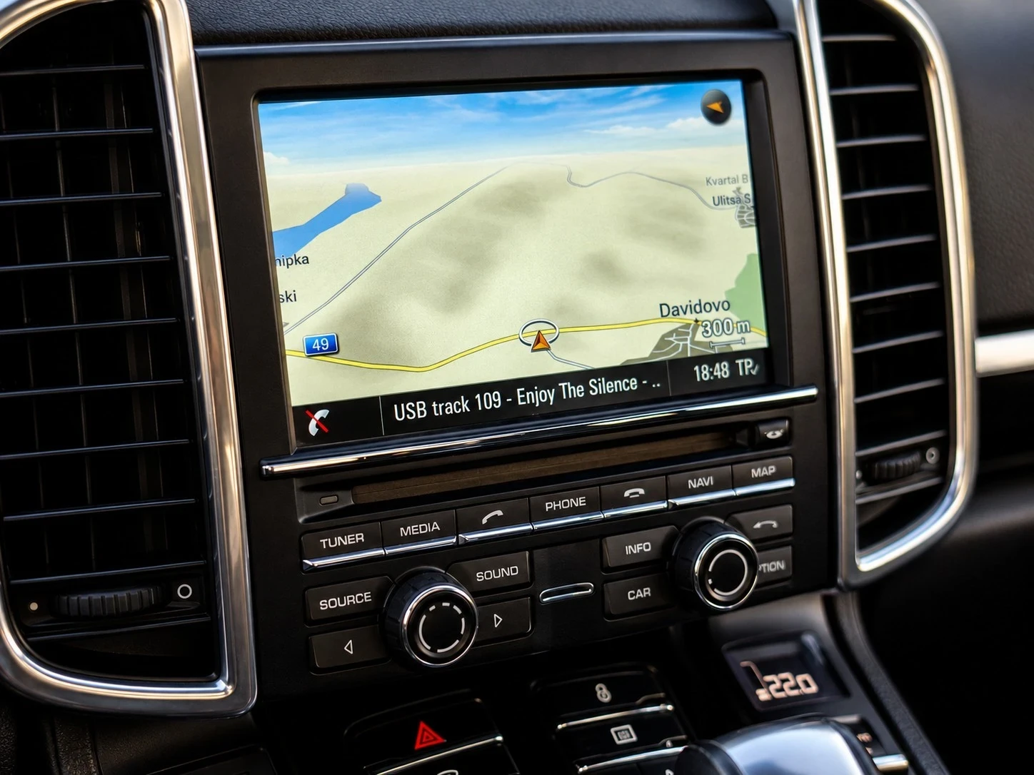Porsche Cayenne 4.2 TDI/PANO/CAMERA, снимка 12 - Автомобили и джипове - 56047931