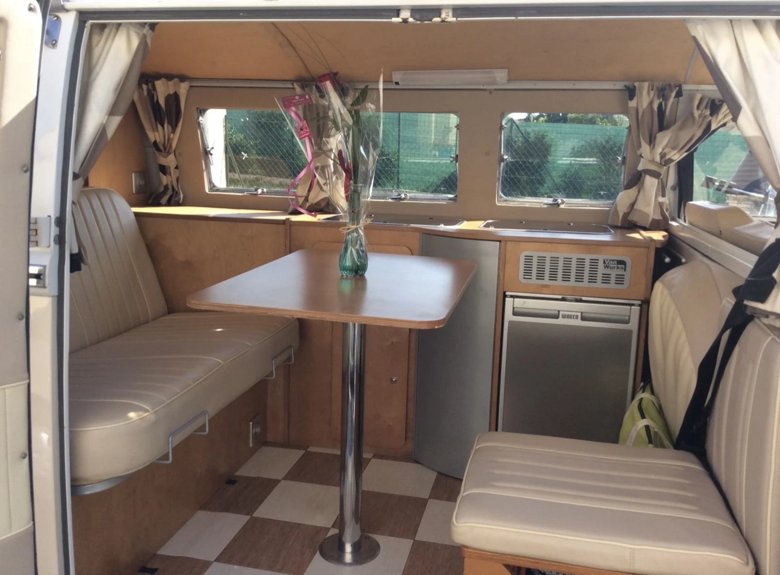 VW T2, снимка 16 - Бусове и автобуси - 56697878