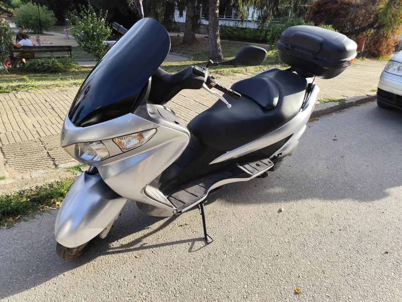 Suzuki Burgman 200 i