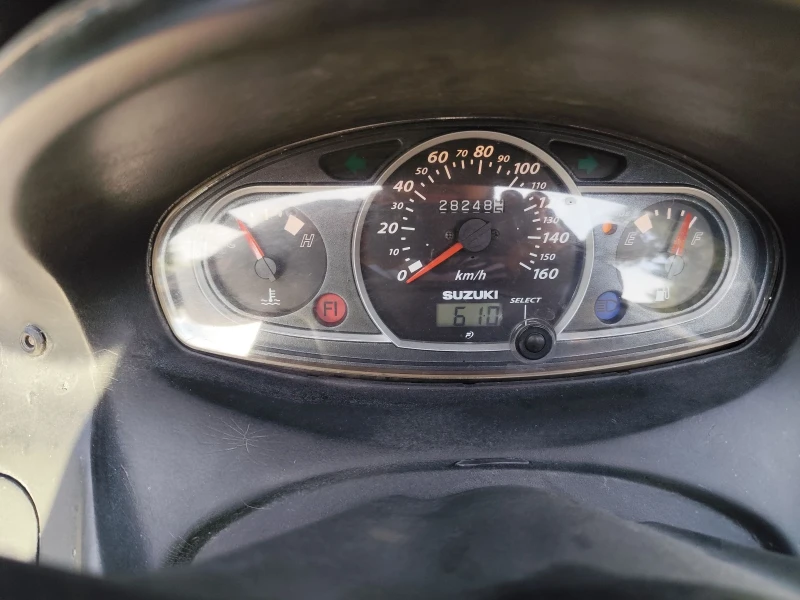 Suzuki Burgman 200 i, снимка 6 - Мотоциклети и мототехника - 53049757