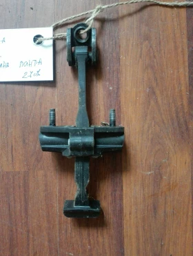 ограничителна панта задна лява Форд Фиеста 10г.4вр.