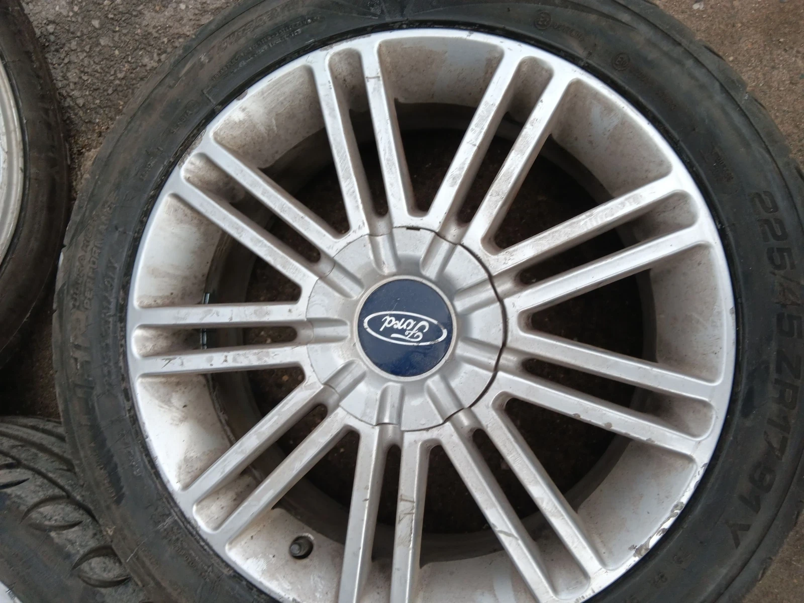 ���� � ������ 225/45R17 | Mobile.bg � ����������� 2