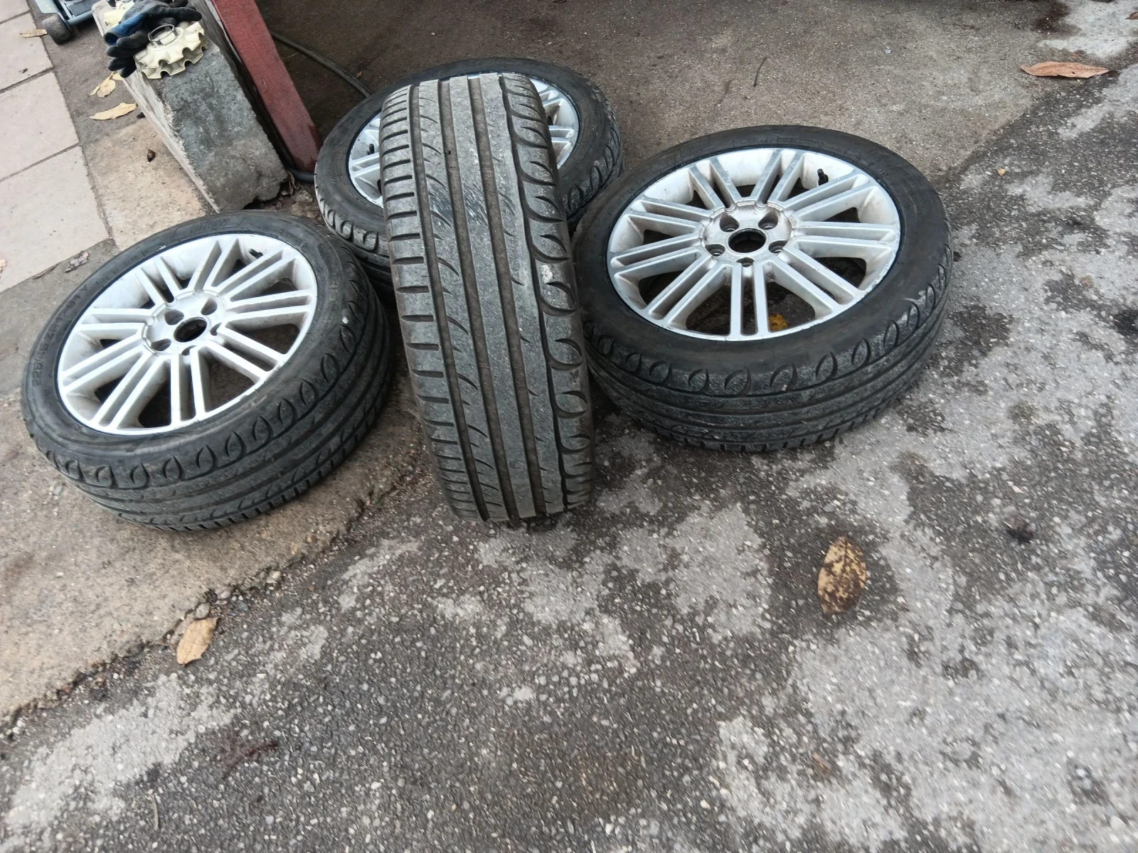 ���� � ������ 225/45R17 | Mobile.bg � ����������� 3