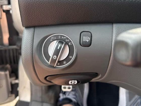 Mercedes-Benz SL 500 * 5.0L * CARFAX * CarPlay* КЛИП, снимка 17