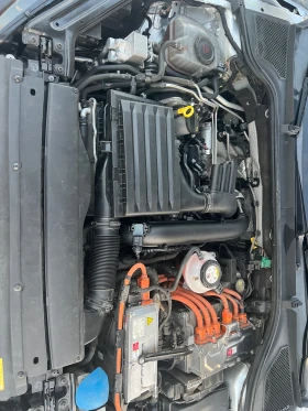 Skoda Octavia Plug in, снимка 10