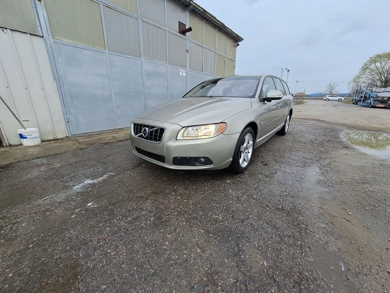 Volvo V70 2.4 d, снимка 1 - Автомобили и джипове - 39952135