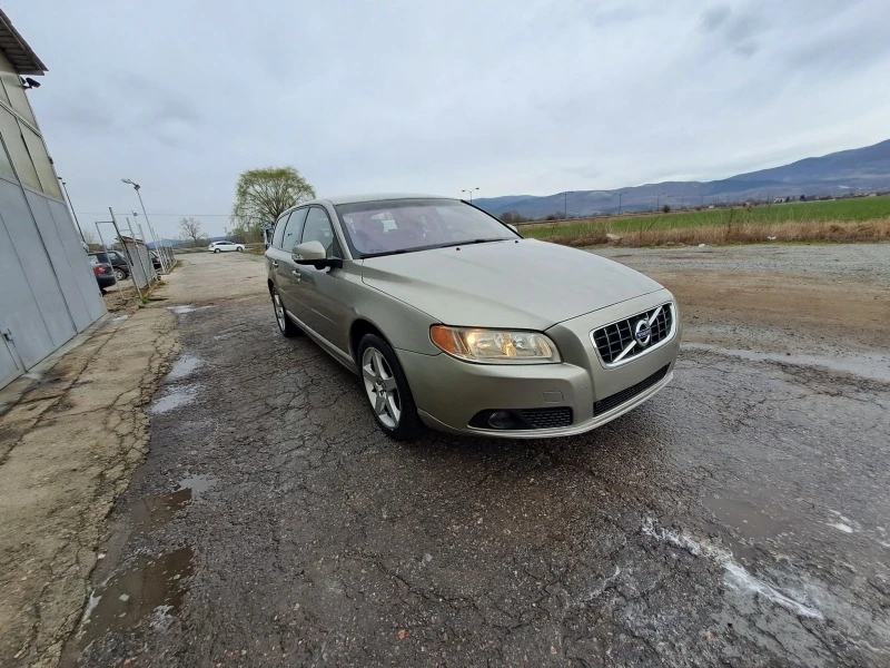 Volvo V70 2.4 d, снимка 2 - Автомобили и джипове - 39952135