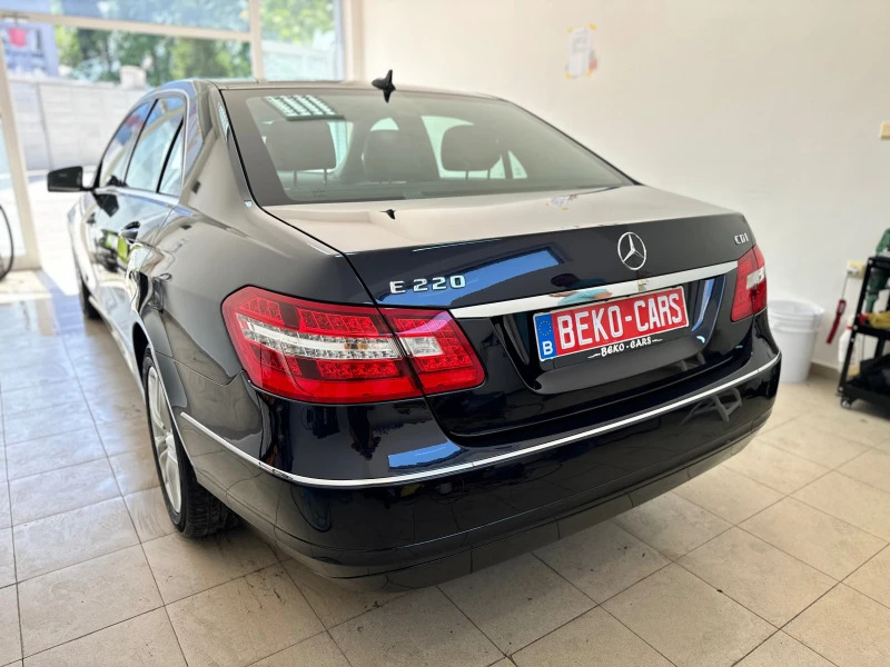 Mercedes-Benz E 220 Нов внос от Белгия, снимка 4 - Автомобили и джипове - 47179078