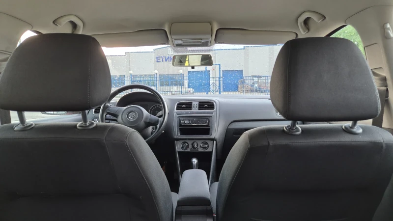 VW Polo 1.6, снимка 14 - Автомобили и джипове - 47020248