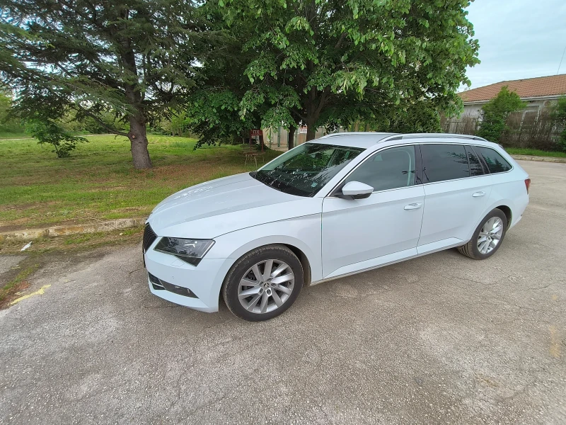 Skoda Superb, снимка 1 - Автомобили и джипове - 47454073