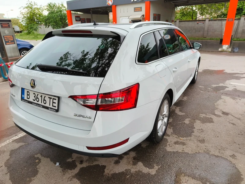 Skoda Superb, снимка 5 - Автомобили и джипове - 47454073