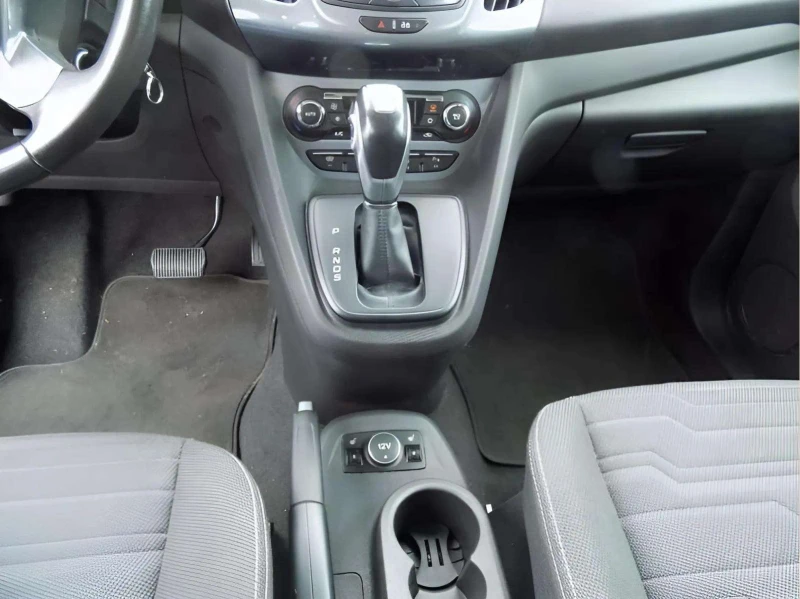 Ford Connect 1.5 TDCi, снимка 5 - Автомобили и джипове - 47943819