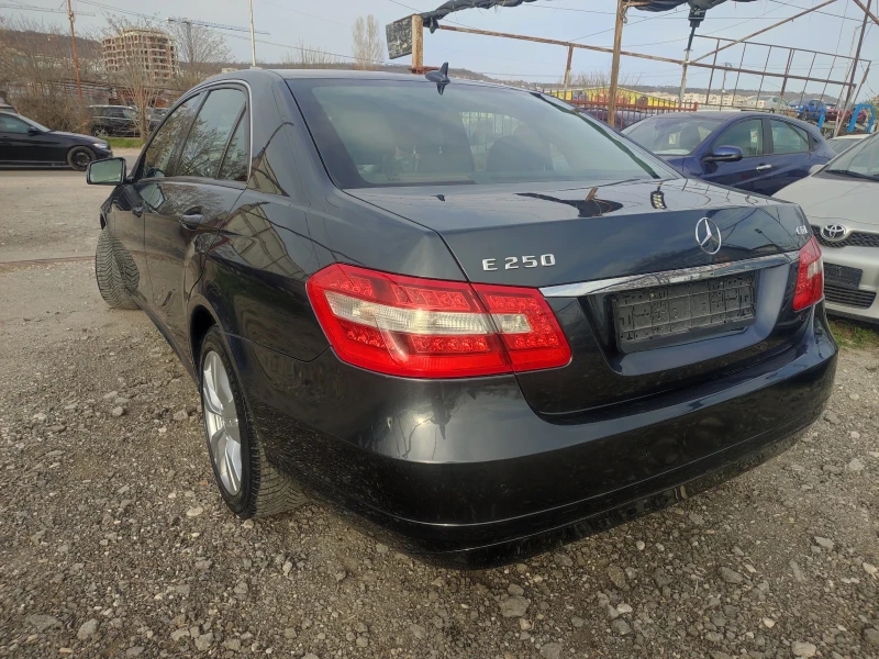 Mercedes-Benz E 250 2.2 CDI АВТОМАТИК/НАВИГАЦИЯ/ТОП СЪСТОЯНИЕ , снимка 4 - Автомобили и джипове - 48034233