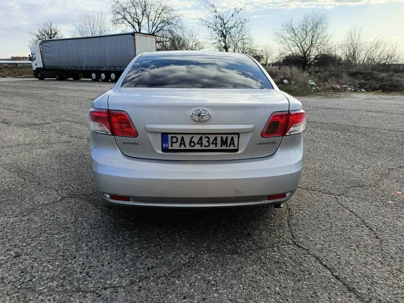 Toyota Avensis, снимка 4 - Автомобили и джипове - 49269795