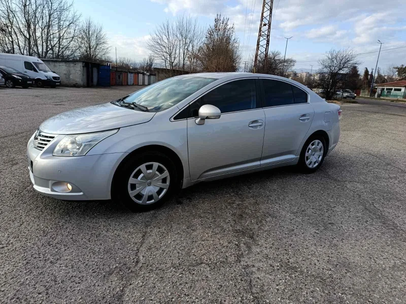 Toyota Avensis, снимка 10 - Автомобили и джипове - 49269795