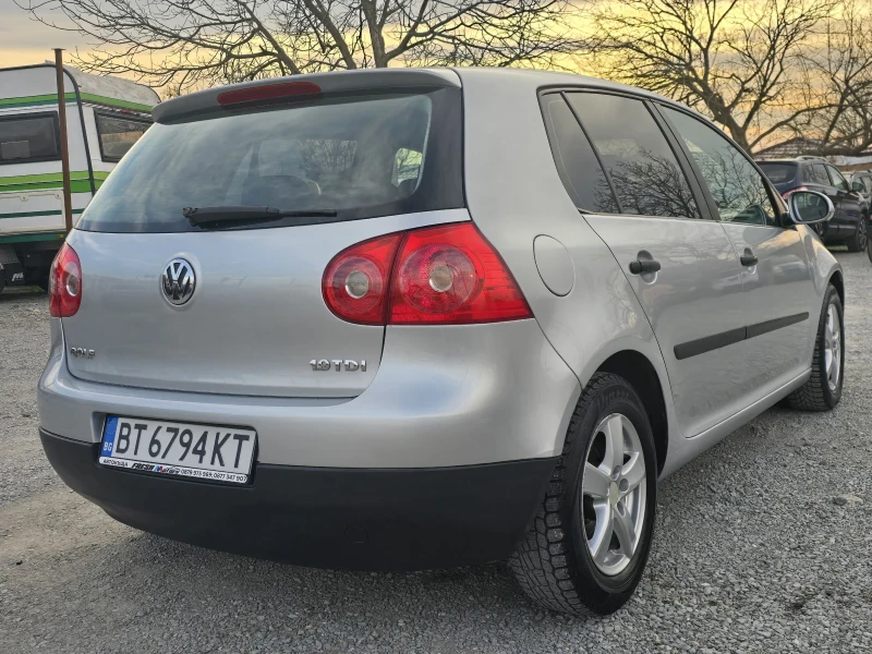 VW Golf 1.9 TDI 105 К.С. КЛИМА / НАВИ, снимка 4 - Автомобили и джипове - 49468695