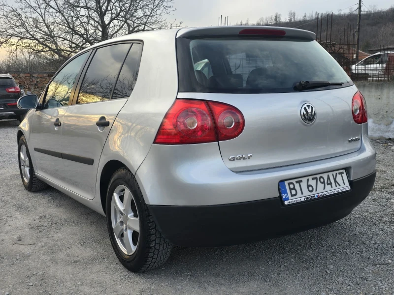 VW Golf 1.9 TDI 105 К.С. КЛИМА / НАВИ, снимка 3 - Автомобили и джипове - 49468695