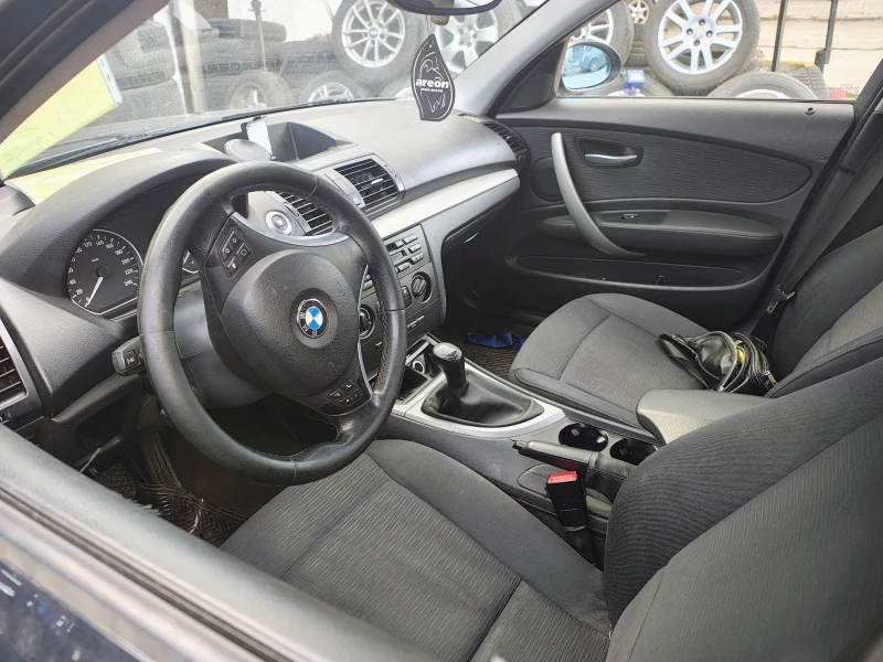 BMW 118 2.0D 143к.с. М-техник пакет/ Сменена Верига, снимка 6 - Автомобили и джипове - 49584960